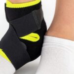 Reh4mat Neopreen Verstelbare Figure 8 Enkelbrace Voor Kinderen