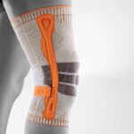 Bauerfeind Outdoor Kniebrace Zijaanzicht